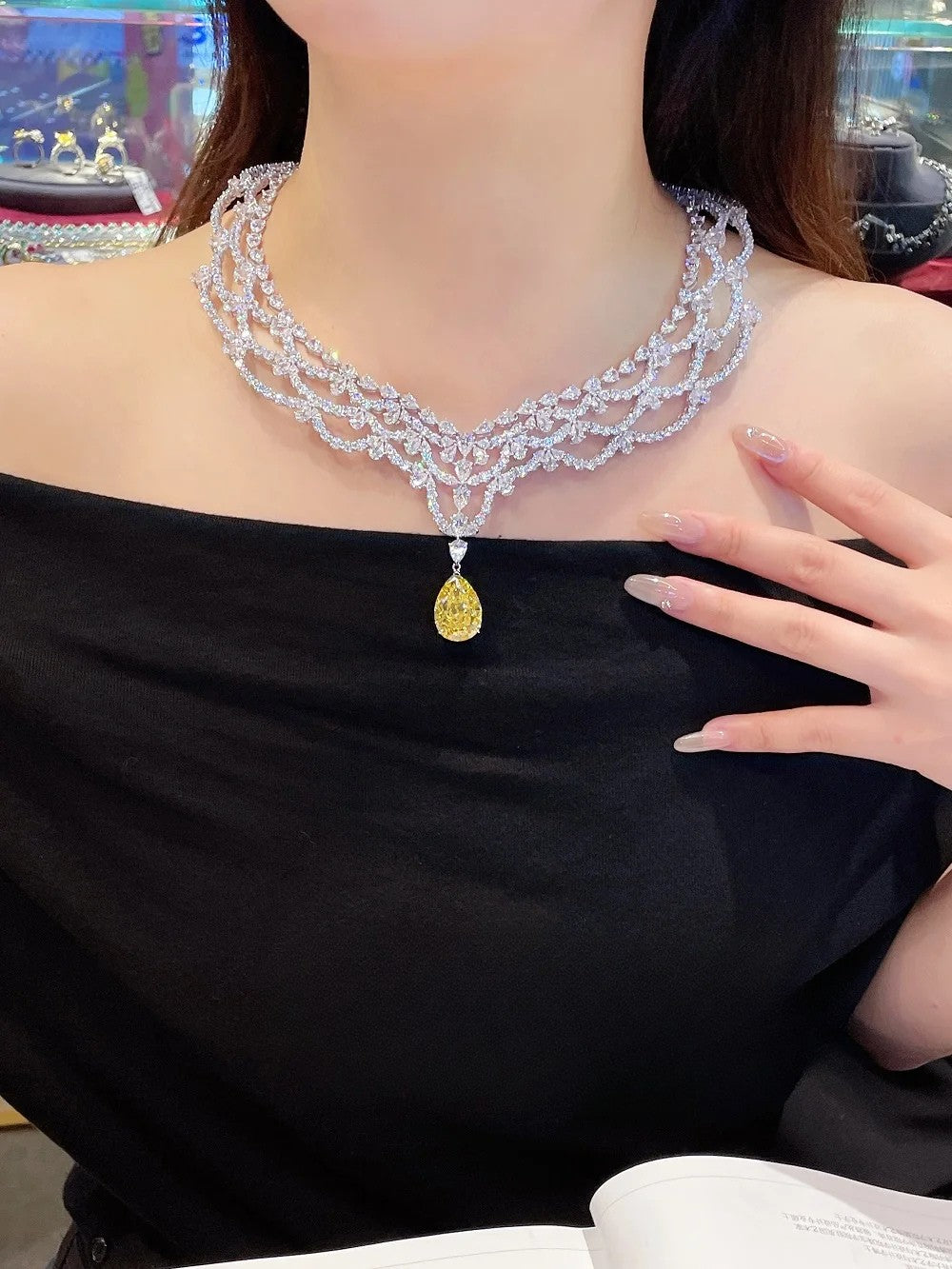 Collar Luz Eterna