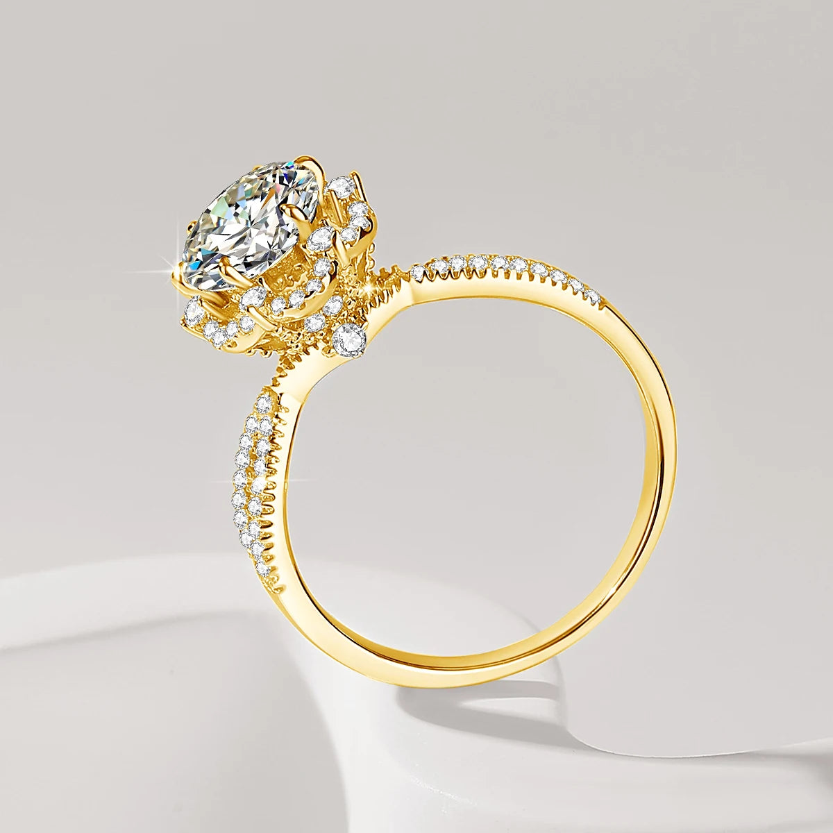 Anillo de moissanita