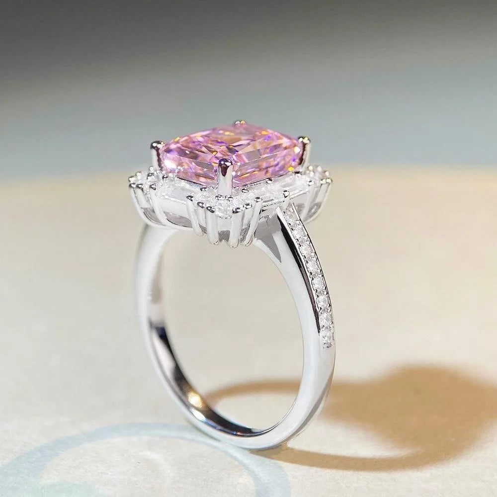 Anillo de compromiso de Platino con moissanita personalizable