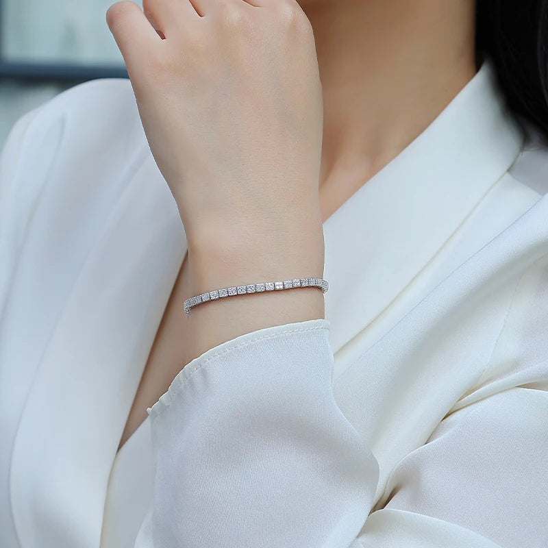 Pulsera tenis cuadrada de moissanita