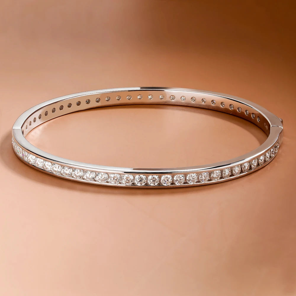 Pulsera love de moissanita 2.5mm