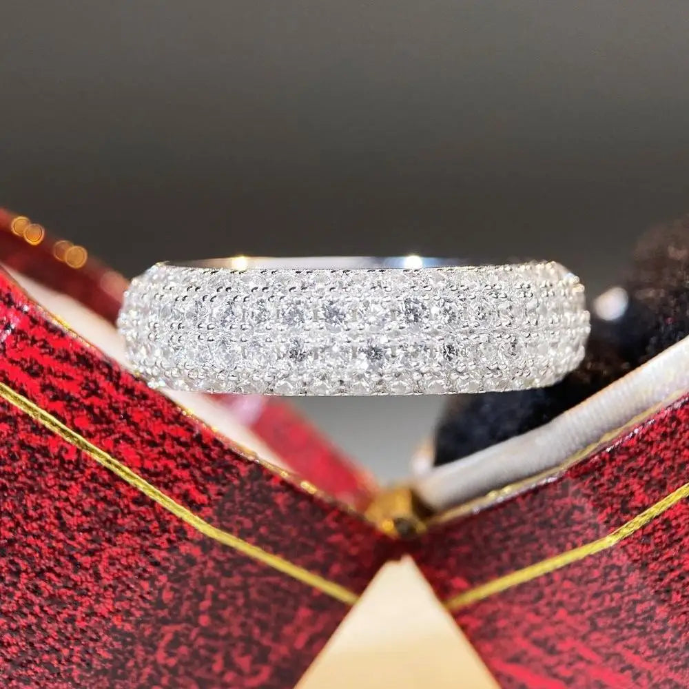 Anillo Ice Out de moissanita