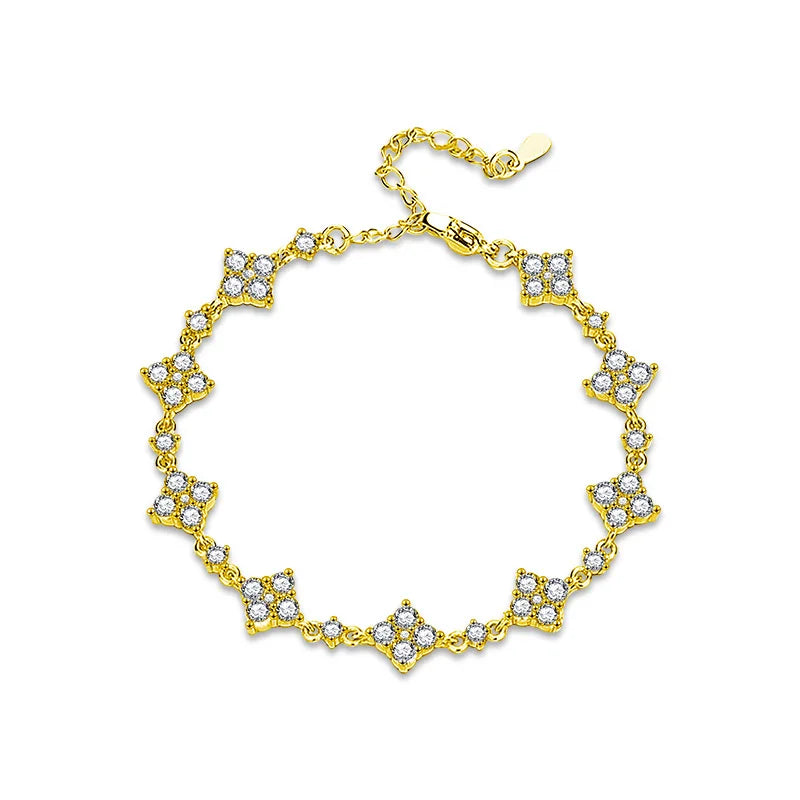 Pulsera de trébol de plata con moissanita