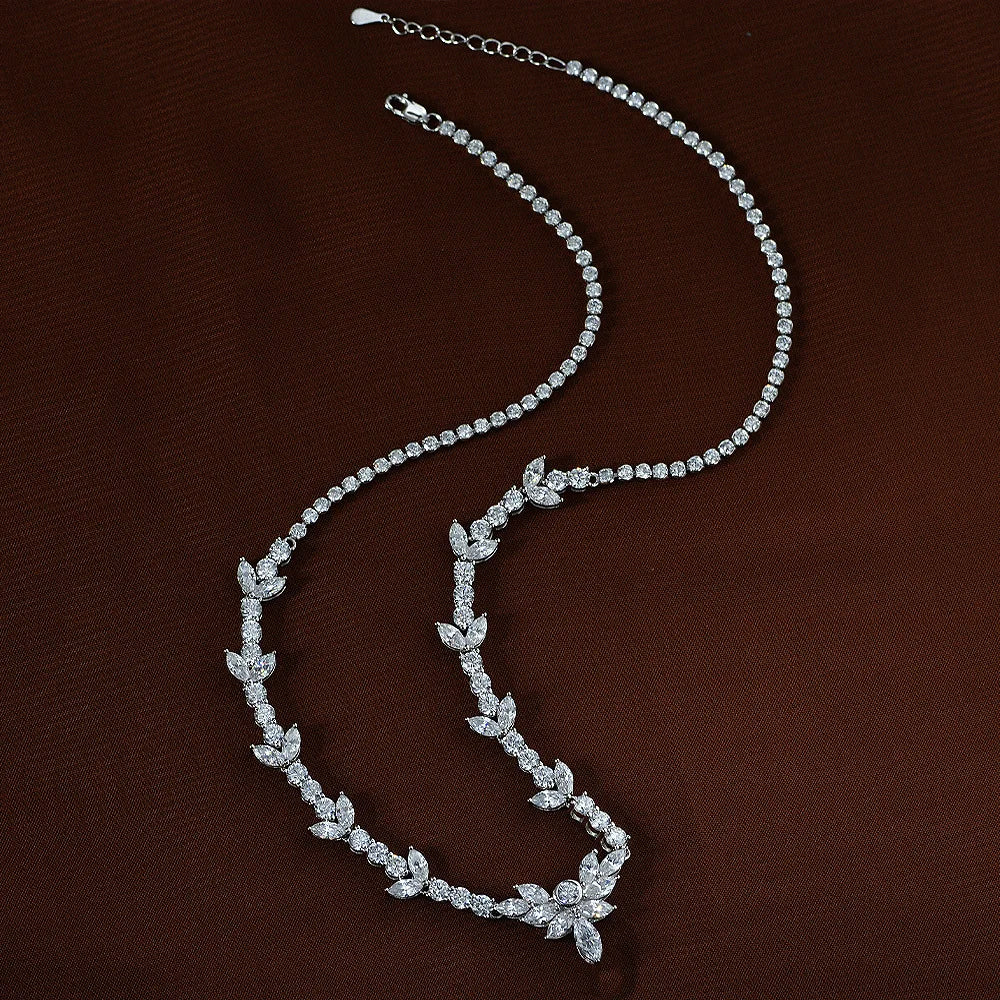 Collar de lujo con diamantes talla marquesa de 0,5 quilates para mujer