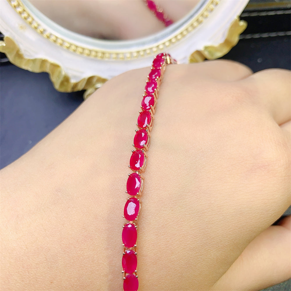 Pulsera con rubí natural