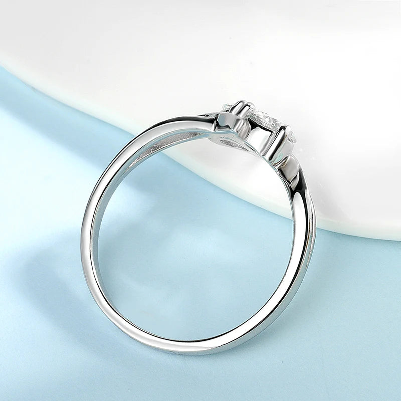 Anillo de promesa de moissanita 1CTTW