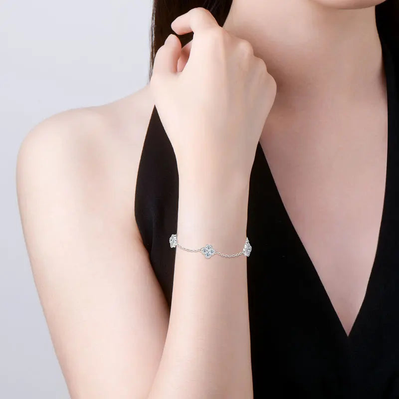 Pulsera de moissanita trébol de 3mm