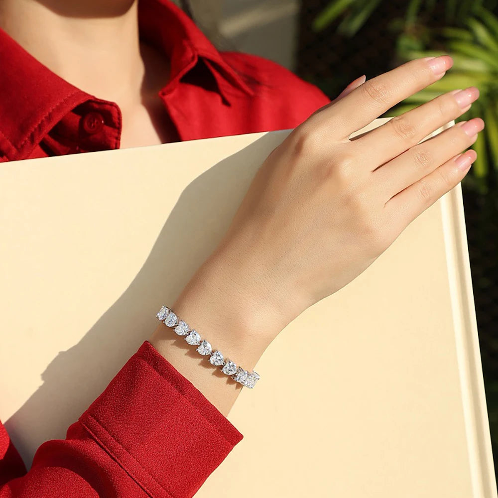 Pulsera de moissanita corte de corazón