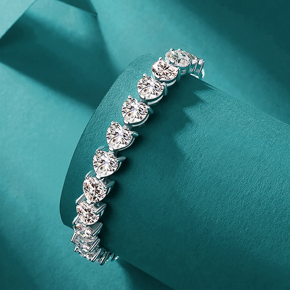 Pulsera de moissanita corte de corazón