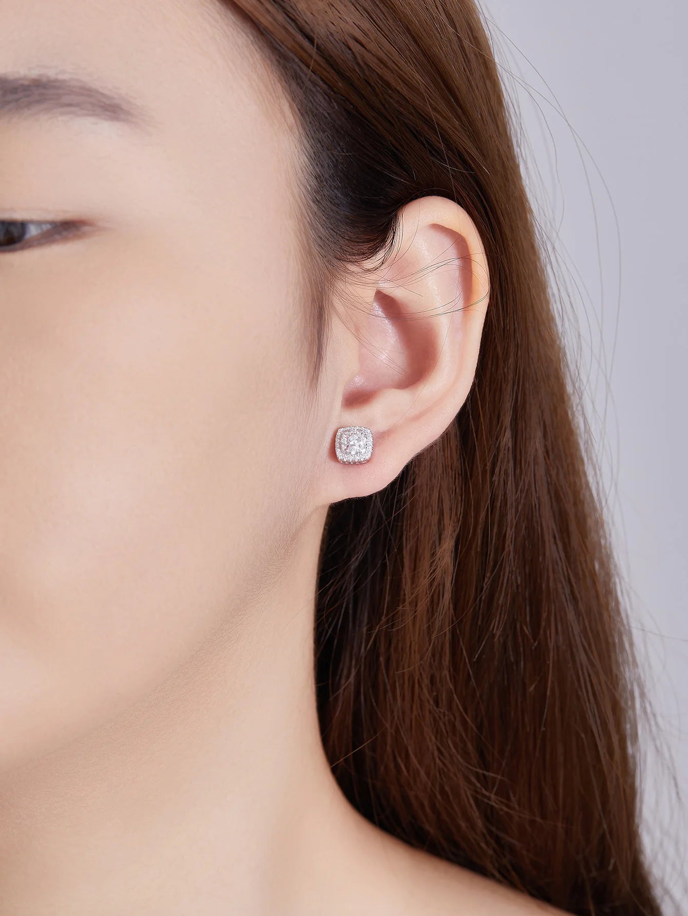 Aretes cuadrados de moissanita