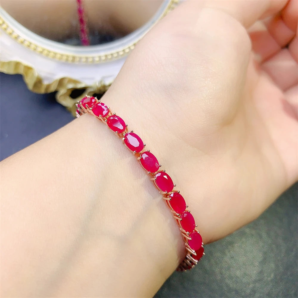Pulsera con rubí natural
