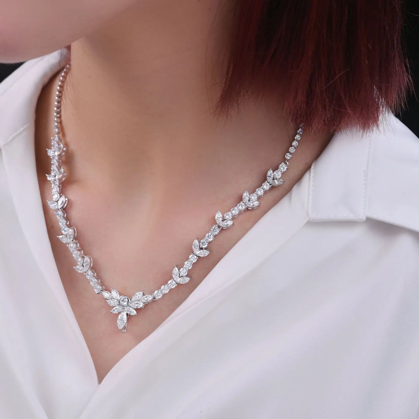 Collar de lujo con diamantes talla marquesa de 0,5 quilates para mujer
