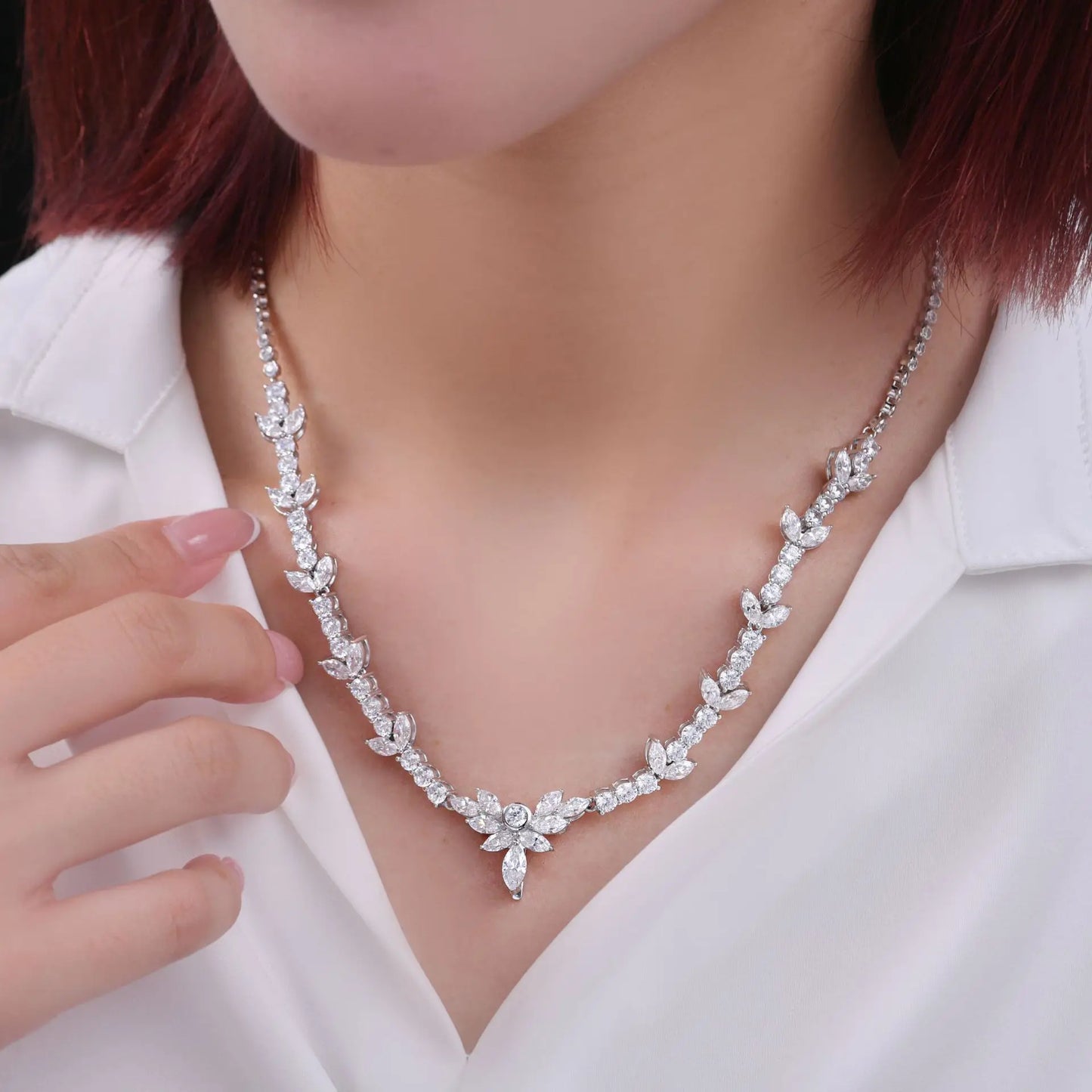 Collar de lujo con diamantes talla marquesa de 0,5 quilates para mujer