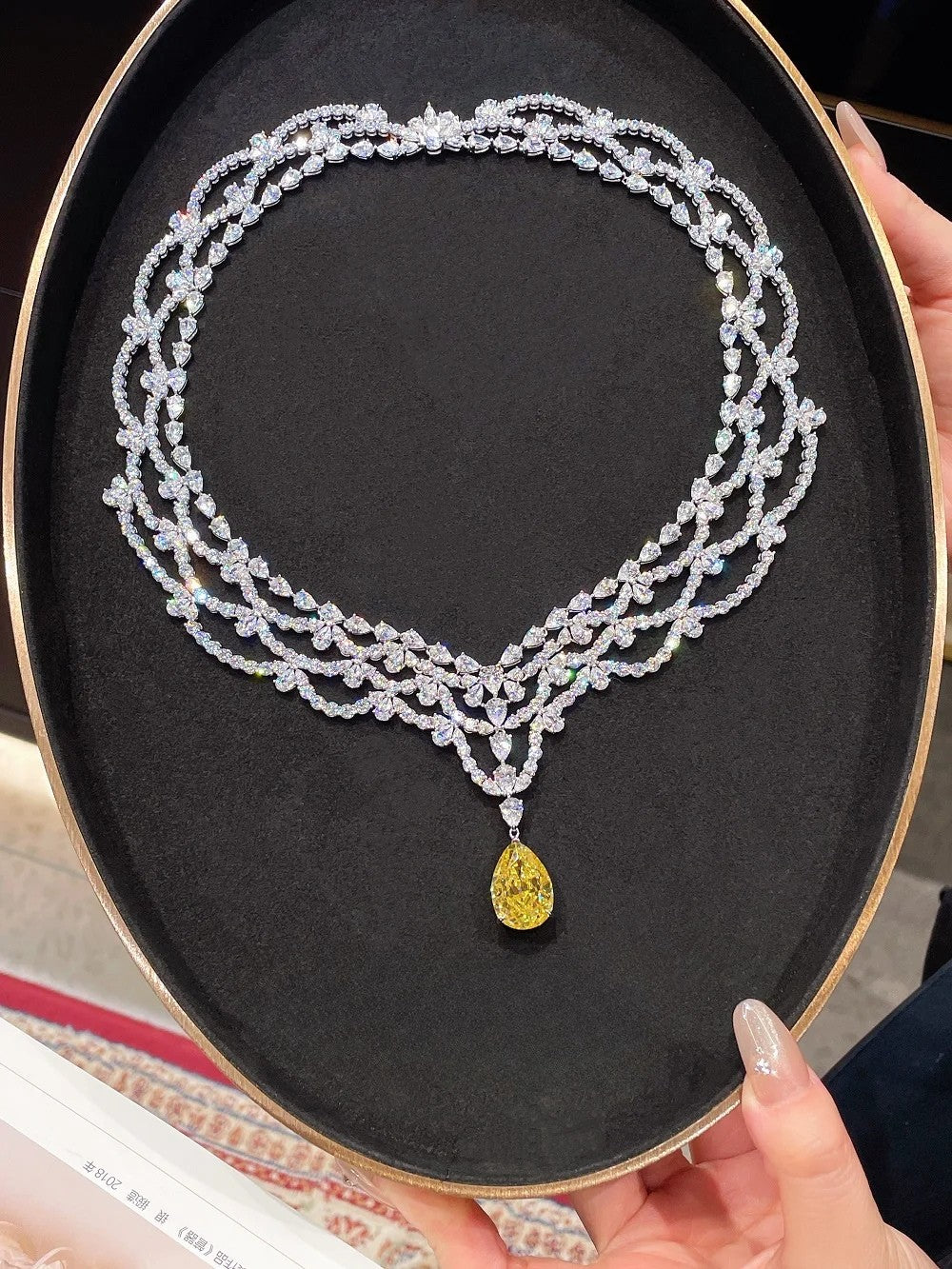 Collar Luz Eterna