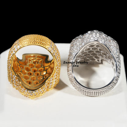 Anillo cruz de moissanita