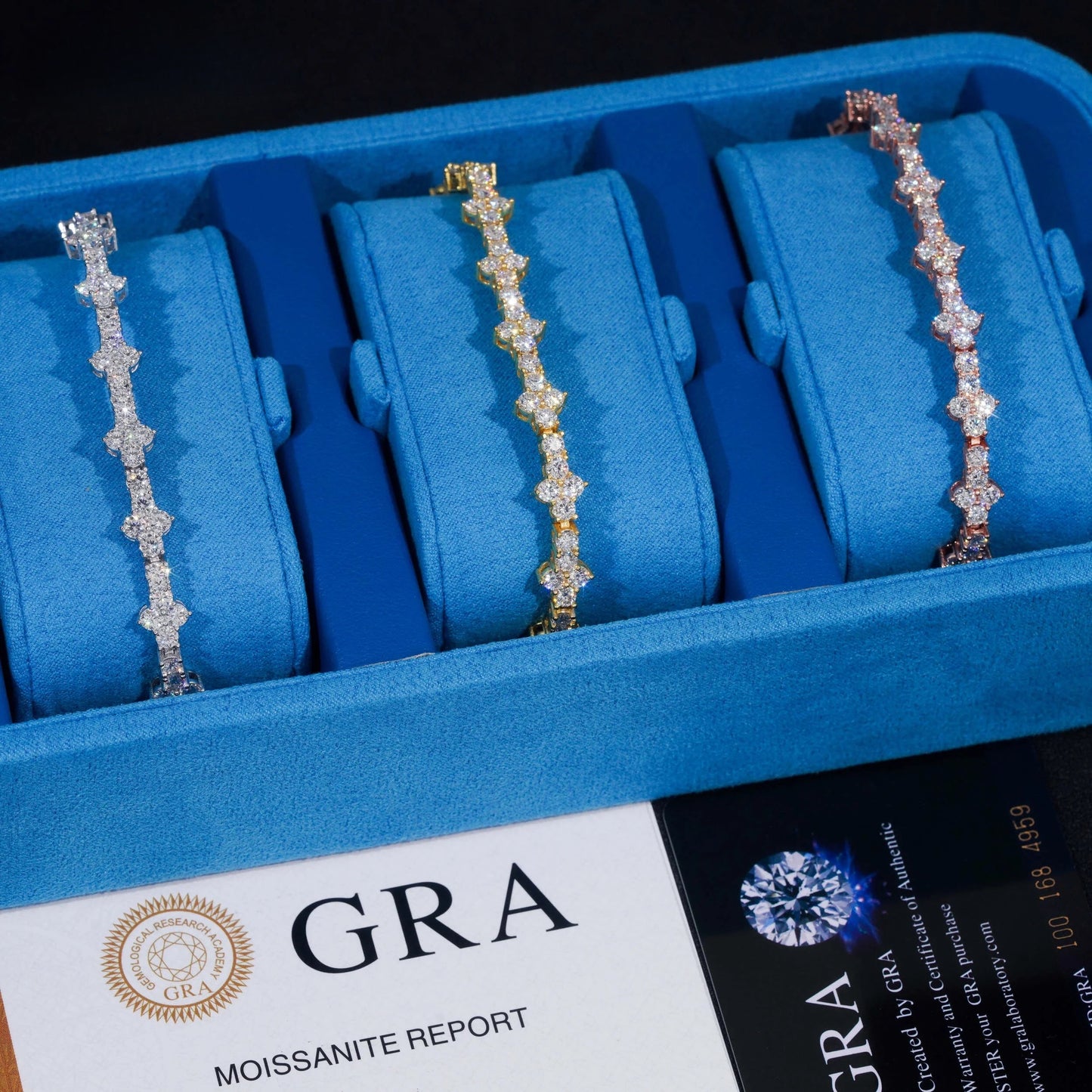 Pulsera tenis con cruz de diamantes de moissanita VVS