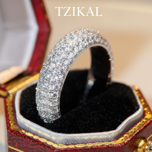 Anillo Ice Out de moissanita