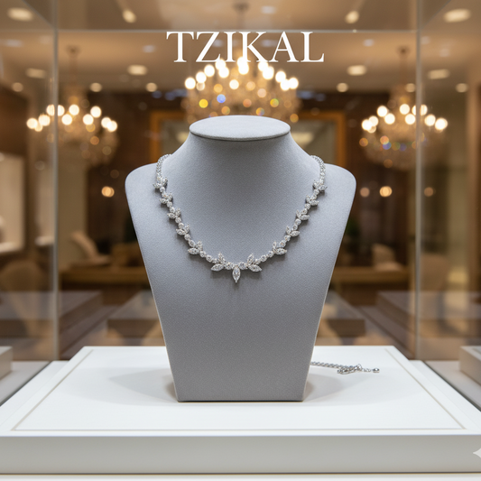 Collar de lujo con diamantes talla marquesa de 0,5 quilates para mujer