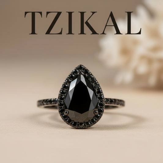 Anillo de compromiso de circon negro