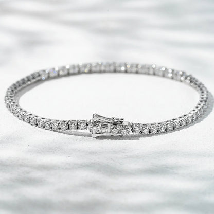 Pulsera de oro blanco de 18 quilates con diamantes cultivados en laboratorio, color DEF, claridad VS, talla marquesa.