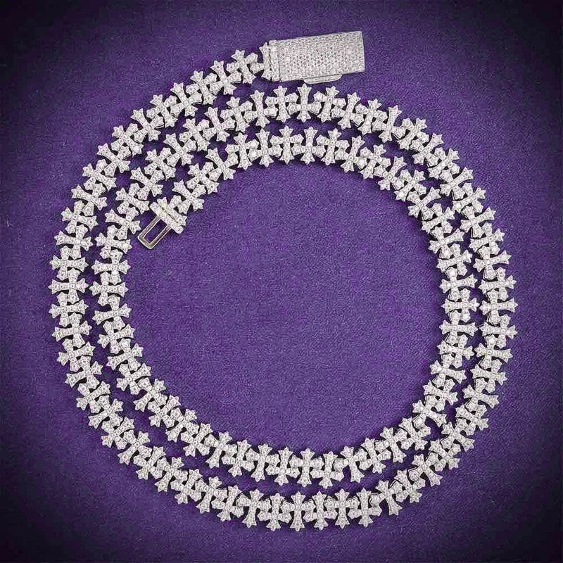 Cadena cubana de eslabones cruzados de 8 mm con moissanita VVS