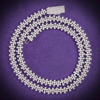Cadena cubana de eslabones cruzados de 8 mm con moissanita VVS