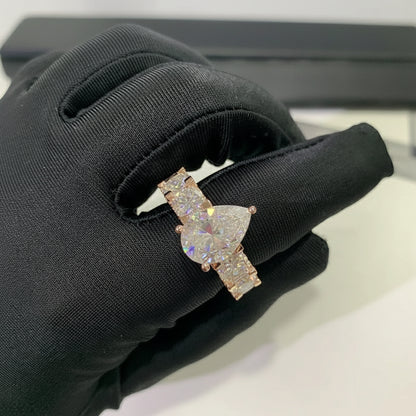 Anillo de moissanita 5 quilates con corte de pera D VVS con diamante moissanita redondo de 6mm, conjunto de anillos de moissanita para mujer