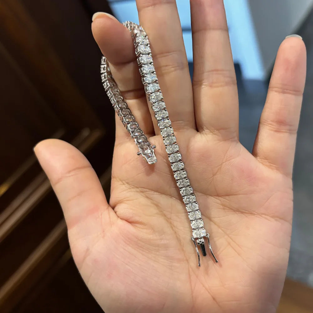 Pulsera tenis de moissanita corte ovalado
