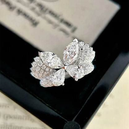 Anillo de compromiso de plata de ley 925 y circonita