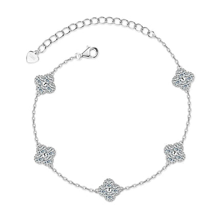 Pulsera de 3 mm con diseño de trébol de moissanita