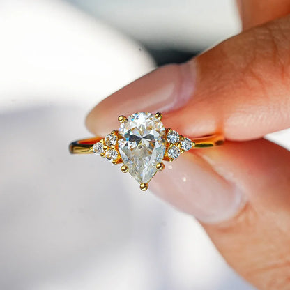 Anillo de Compromiso, Corte pera 1ct