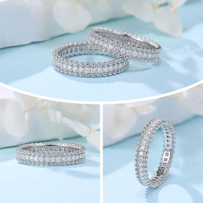 Anillo de plata con moissanita