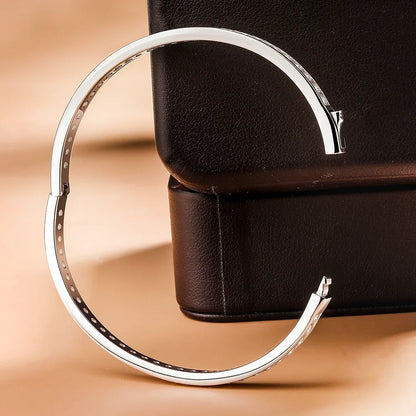 Pulsera love de moissanita 2.5mm
