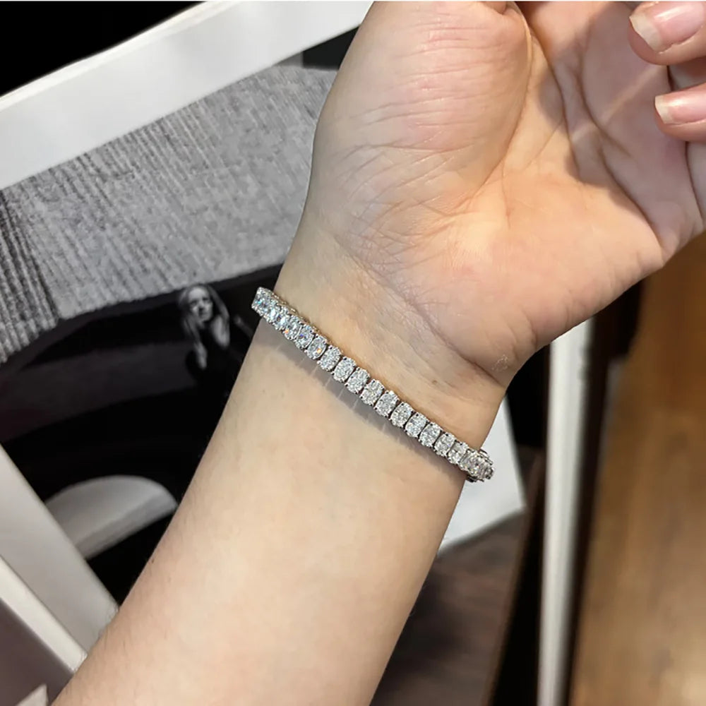Pulsera tenis de moissanita corte ovalado