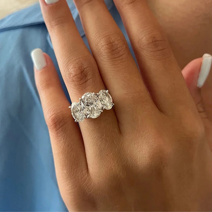Anillo de compromiso de moissanita de corte ovalado de 3/6 quilates