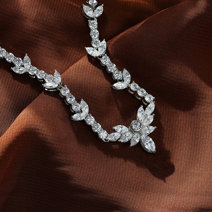 Collar de lujo con diamantes talla marquesa de 0,5 quilates para mujer