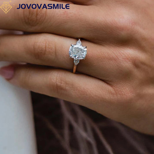 JOVOVASMILE-anillo de compromiso de diamante de moissanita, oro de 18 quilates, 3 quilates, forma de cojín central, 8,5x7,5mm, con dos pequeñas piedras laterales de pera