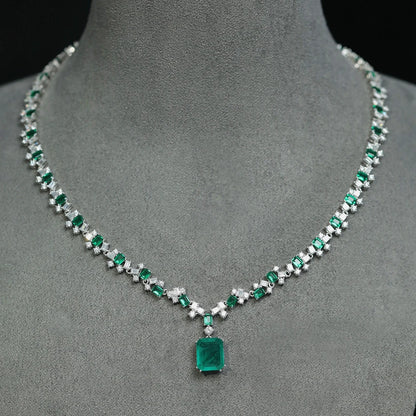 Collar de plata y circón esmeralda de alto carbono