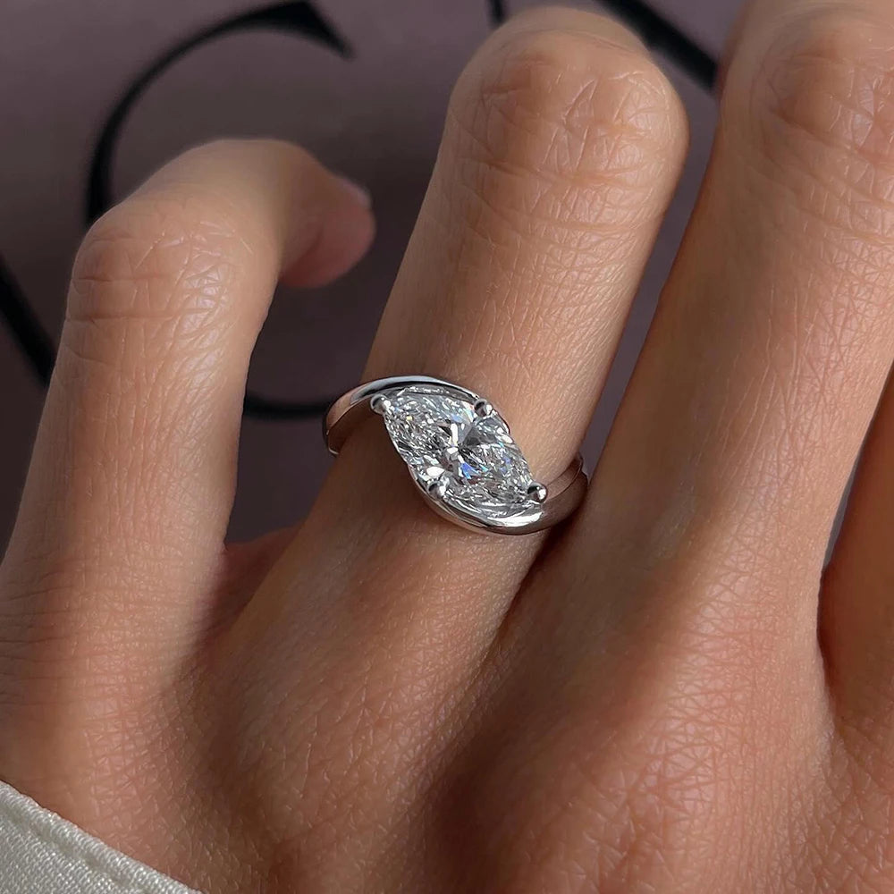 Anillo de Compromiso solitario marquesa 1/2 ct