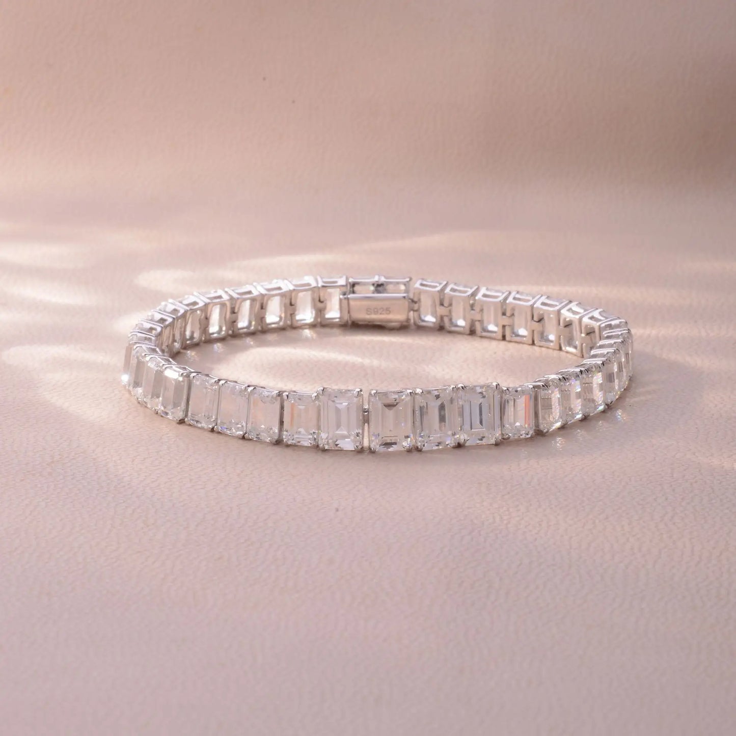 Pulsera de moissanita corte Princess 17cm