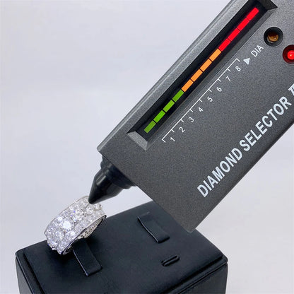 Anillo Ice Out de moissanita unisex