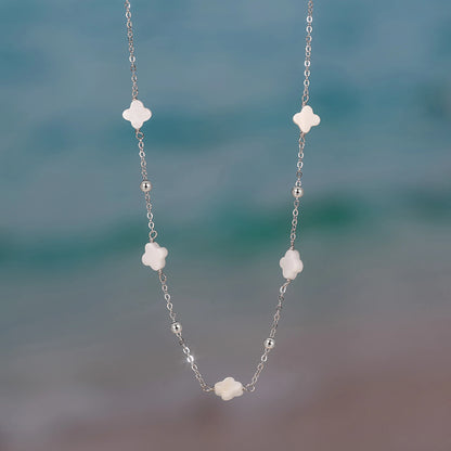 Gargantilla de plata S925 con diseño de trébol de cuatro hojas y hebra de conchas, estilo natural, regalo elegante para uso informal