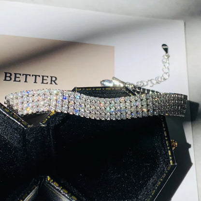 Brazalete de plata con moissanita de 4 filas