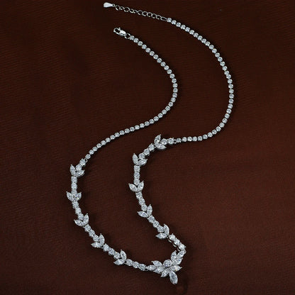Collar de lujo con diamantes talla marquesa de 0,5 quilates para mujer