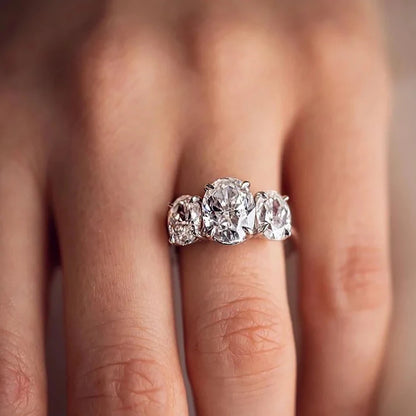 Anillo de compromiso de moissanita de corte ovalado de 3/6 quilates