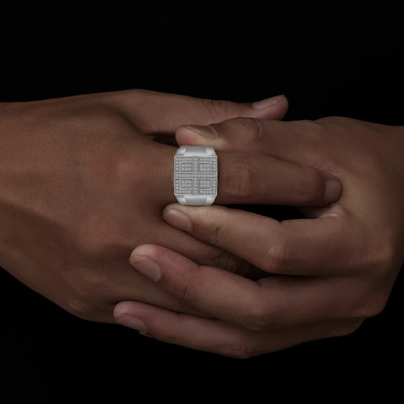Anillo de moissanita completo para hombre