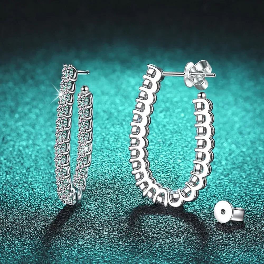 Pendientes de plata con moissanita, 0.8CT