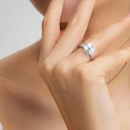 Anillos de compromiso corte Esmeralda/Radiante 4CT