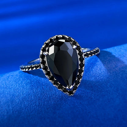 Anillo de compromiso de circón negro