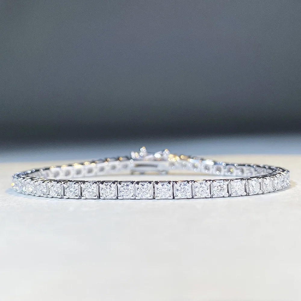 Cadena de tenis de platino sólido.